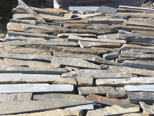 Горбушка златолит мультиколор для облицовки купить в Североуральске