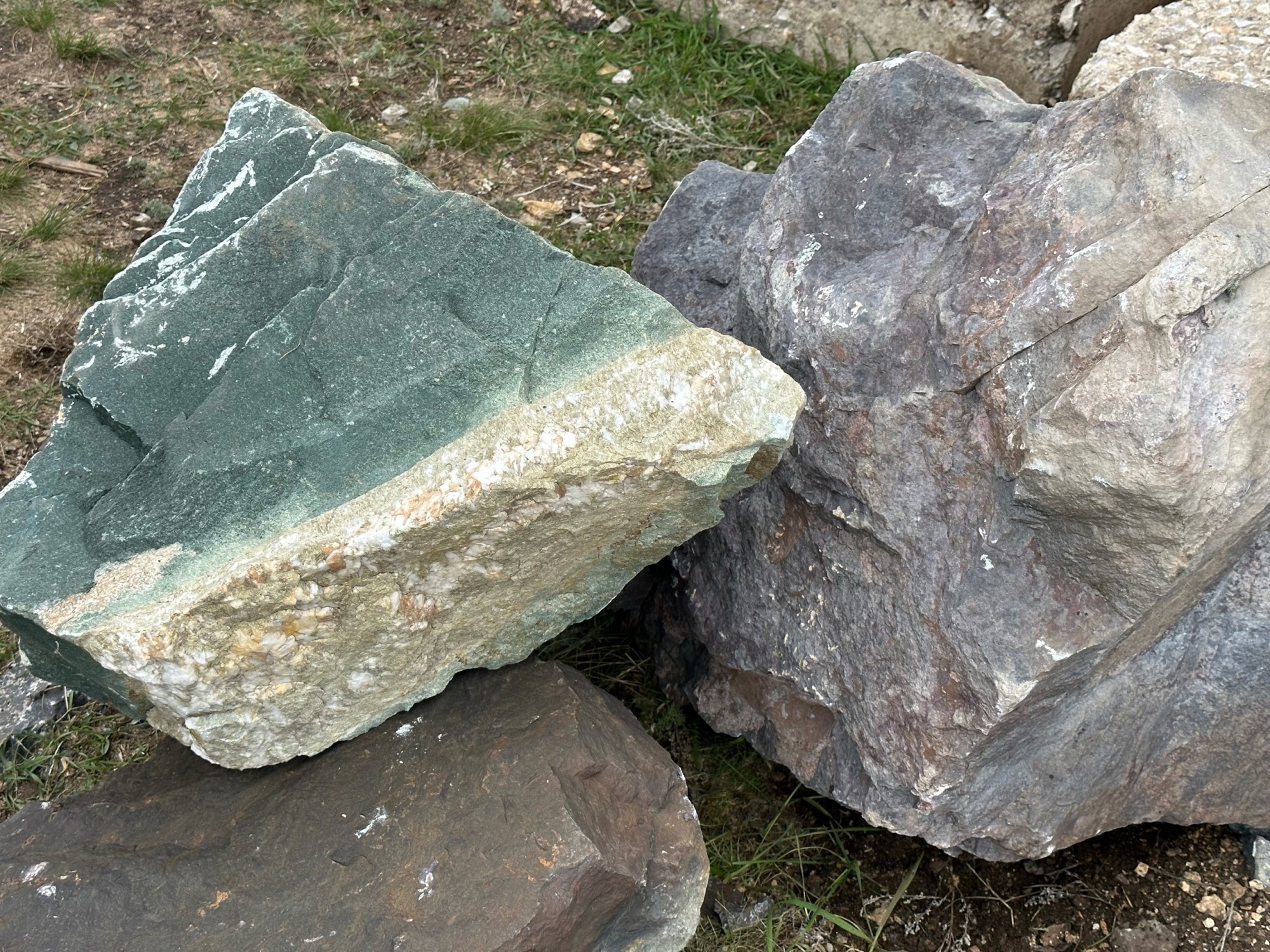 Камни для ландшафтного дизайна зелёные 10-60 килограмм купить в Североуральске