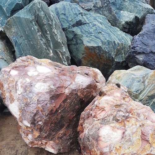 Ландшафтные глыбы красно-фиолетовые 200-1000 килограмм купить в Североуральске