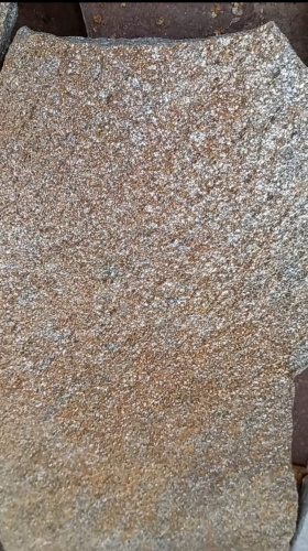 Плитняк златолит серебристый для цоколя, отмостки купить в Североуральске