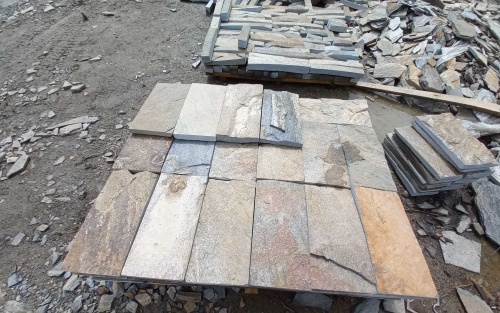 Плитка пилёная златолит Уральский для фасада купить в Североуральске